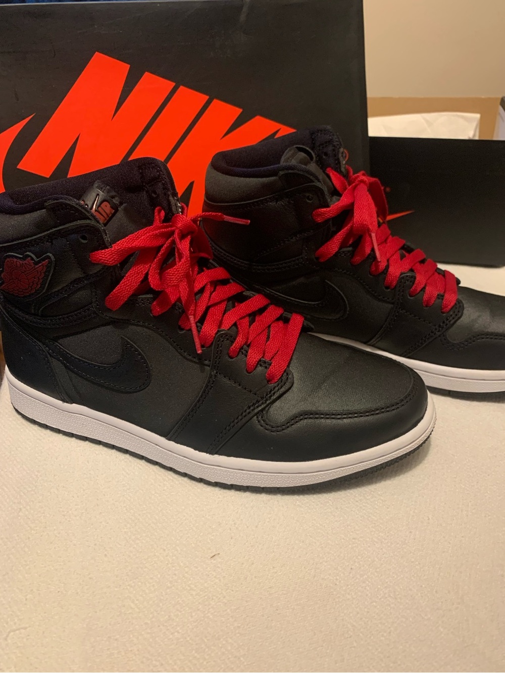 Nike Air Jordan 1 Retro High OG Satin Black Gym Red w/Box men’s 7.5/ W9